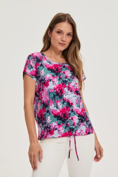 Wzorzysta bluzka fuksjowa