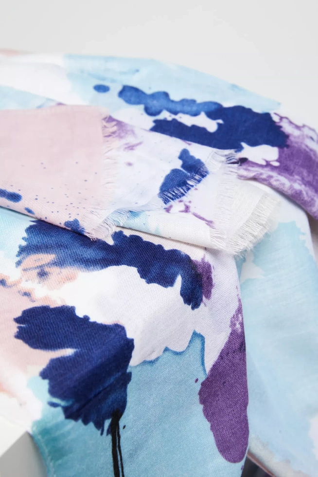 Wzorzysty szal fioletowy