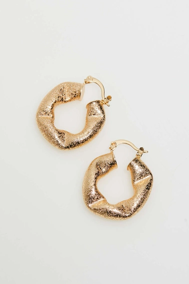 Kolczyki koła w złotym kolorze