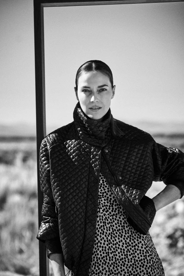 Krótka pikowna kurtka czarna