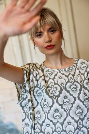 Bluzka z wzorem oliwkowa