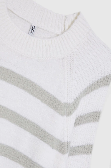 Sweter w szare paski biały 