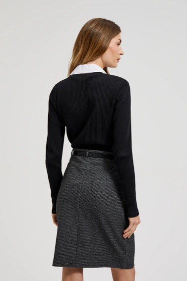 Prążkowana bluzka z kołnierzykiem czarna