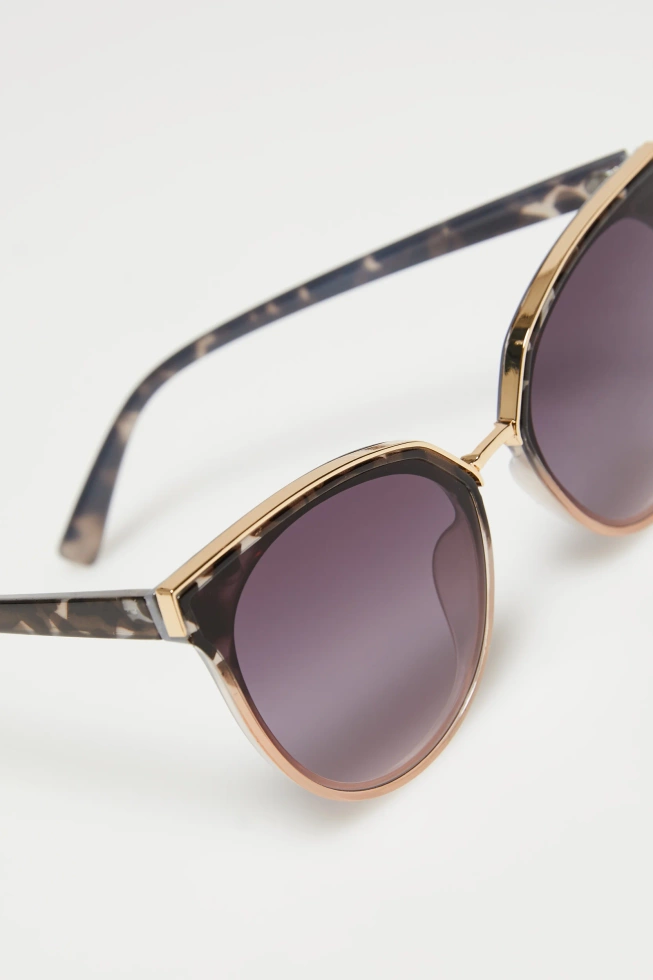 Okulary przeciwsłoneczne beżowe