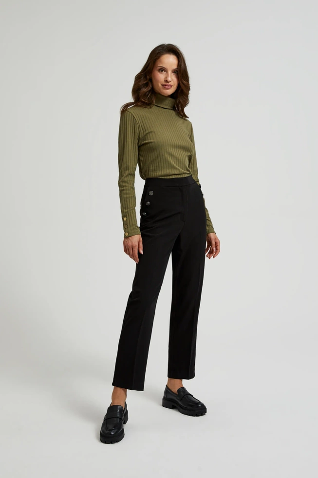 Spodnie z ozdobnymi guzikami na kieszeniach czarne