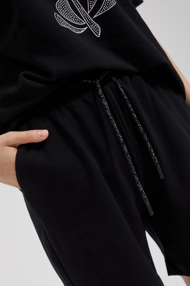 Dresowe szorty z wiazaniem w talii czarne