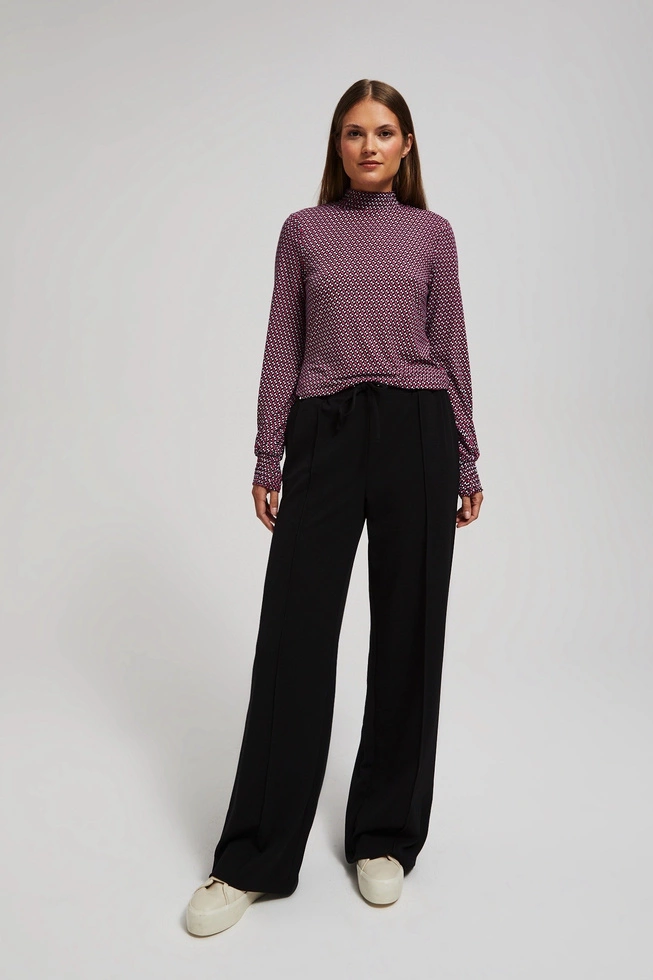 Wzorzysta bluzka z półgolfem fuksjowa