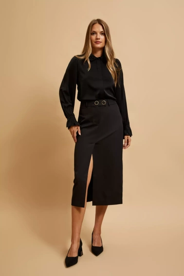 Koszula z ozdobnym kołnierzykiem czarna