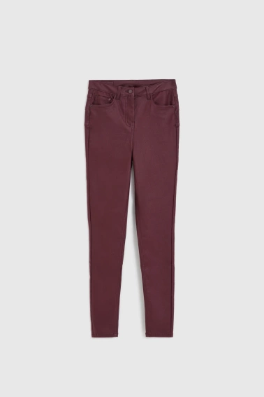 Woskowane spodnie burgundowe 