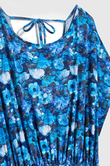 Sukienka maxi w tropikalny wzór niebieska