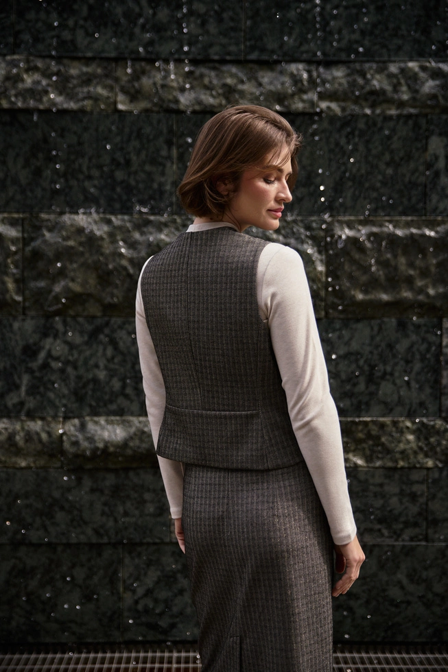 Elegancka kamizelka ciemnobeżowa