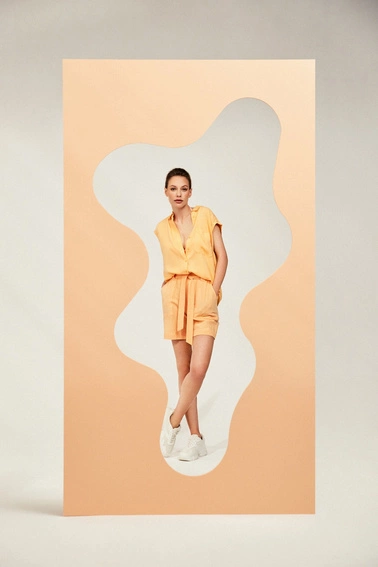 Bawełniane szorty z wiązaniem w talii 