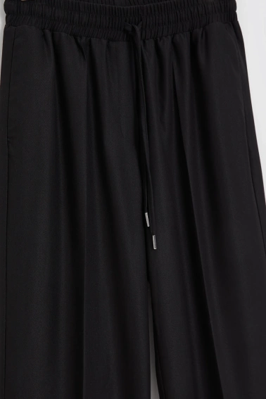Spodnie z szerokimi nogawkami czarne