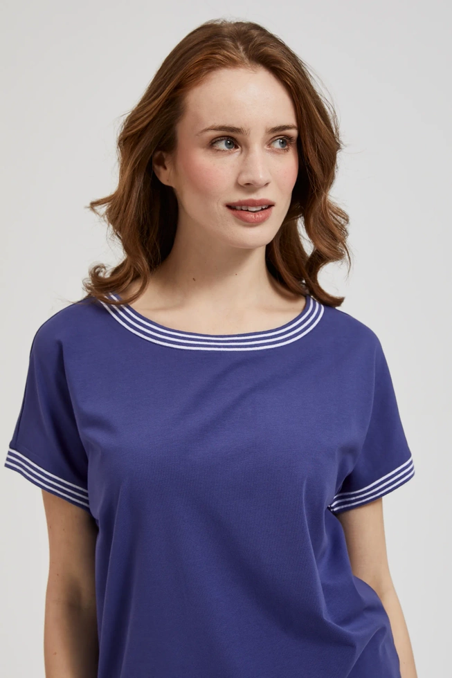 Bluzka z paskami na dekolcie i ramionach fioletowa