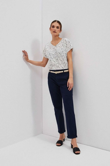 T-shirt z ozdobnym tyłem perłowy