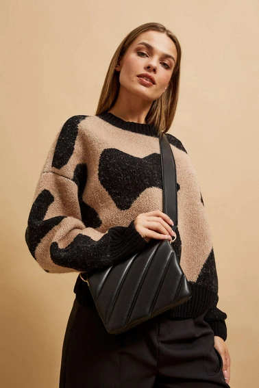 Torebka na ramię z szerokim paskiem