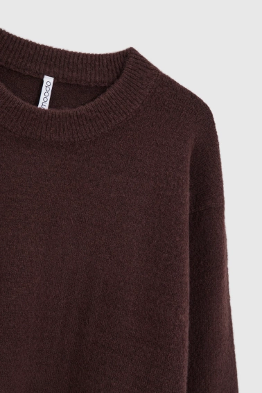 Gładki sweter brązowy