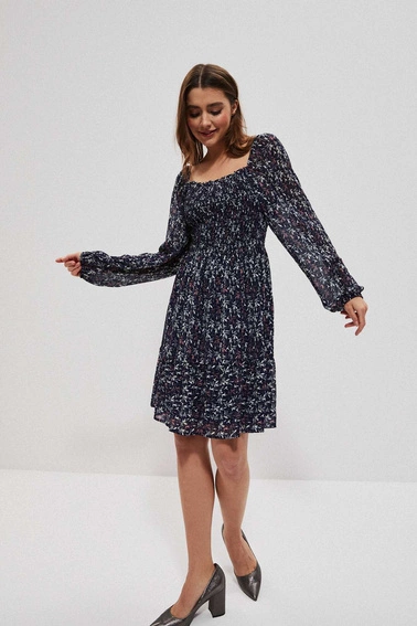 Wzorzysta sukienka granatowa