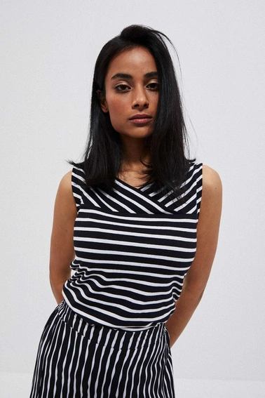 Dopasowany top w paski czarno-biały