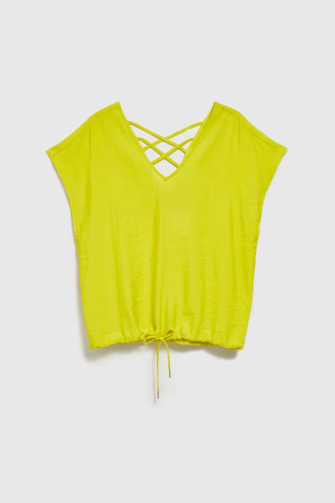 Koszula z dekoltem w serek i wiązaniem w pasie limonkowa
