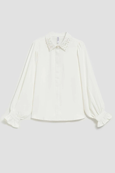 Koszula z ozdobnym kołnierzykiem perłowa