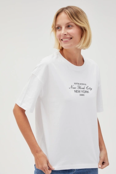 Bawełniany biały t-shirt z napisem