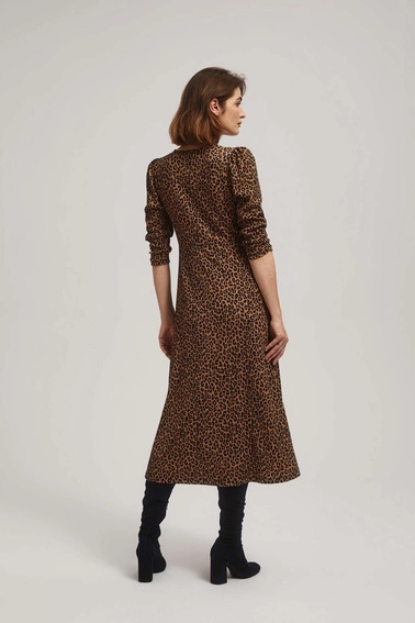 Sukienka midi w panterkę brązowa