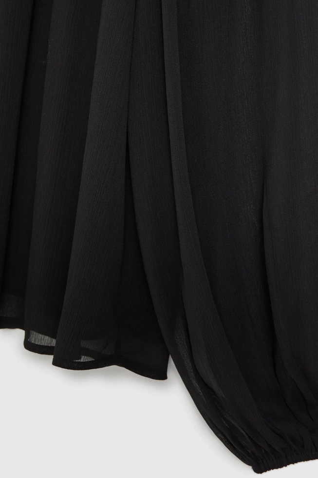 Koszula z ozdobnym dekoltem czarna