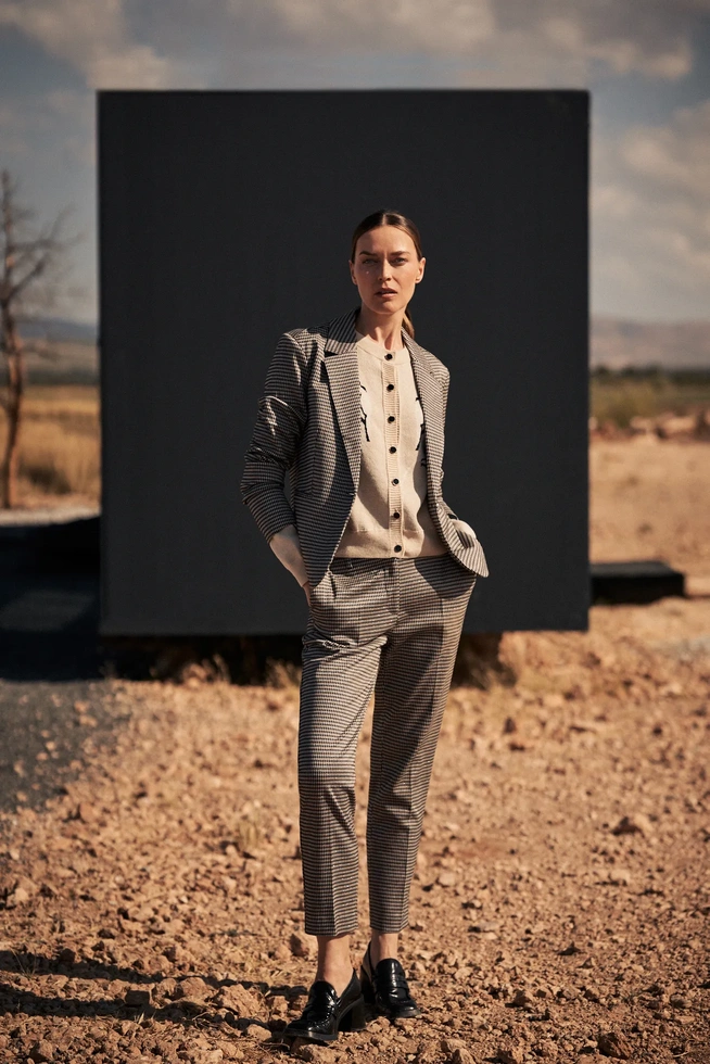 Jednorzędowa marynarka w pepitkę beżowa