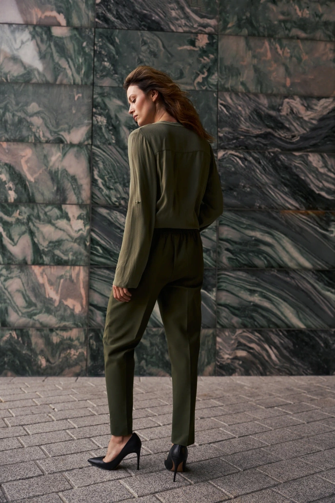 Spodnie cygaretki ciemnooliwkowe