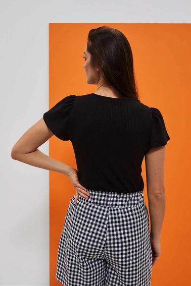 Bluzka z prążkowanej dzianiny z krótkimi bufaistymi rękawami czarna