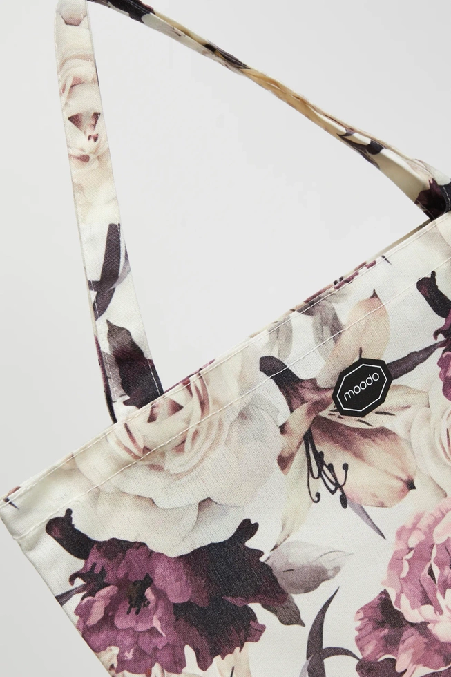 Bawełniana torba w kwiatowy wzór biała