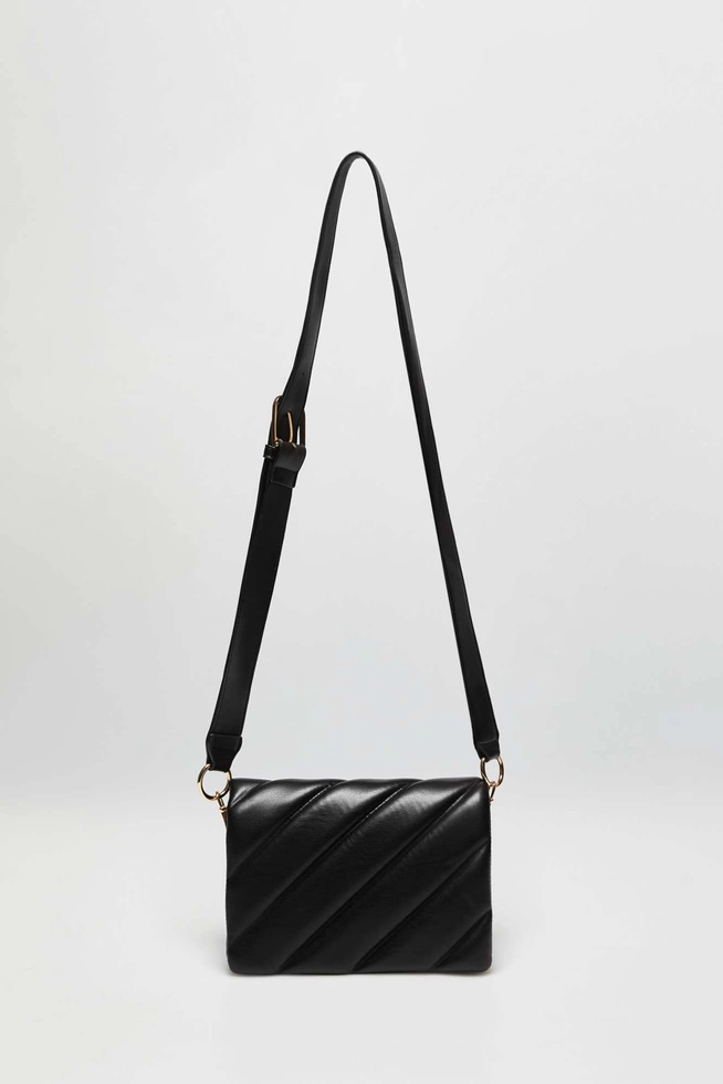 Torebka na ramię z szerokim paskiem