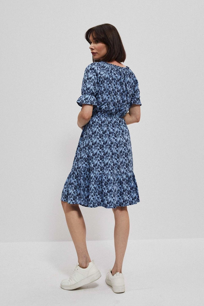 Sukienka w kwiatowy wzór