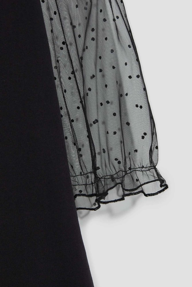 Bluzka czarna z ozdobnymi rękawami