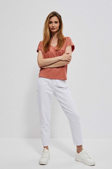 Bluzka z ażurowym zdobieniem ceglasta