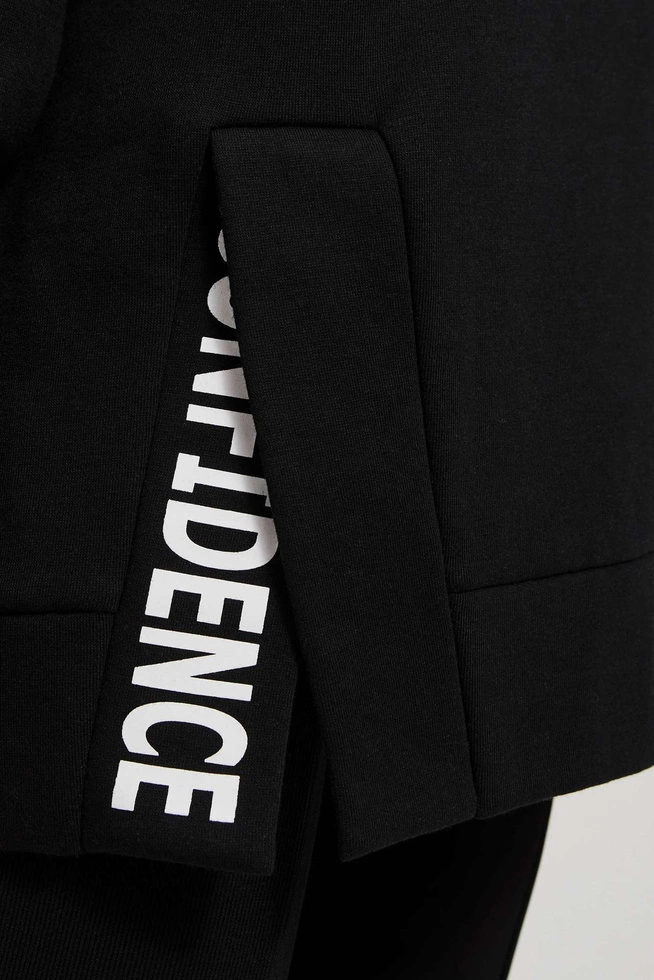 Bluza oversize z napisem