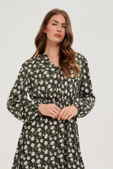 Rozkloszowana sukienka w kwiaty oliwkowa 