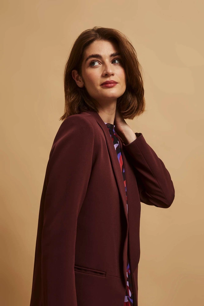 Gładka marynarka kasztanowa