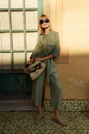 Krótka koszula z wiskozy oliwkowa