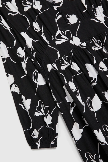 Wiskozowa sukienka z printem czarna