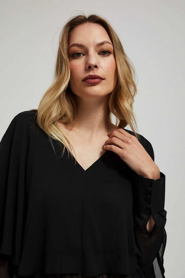 Koszula z falbanami i dekoltem w serek czarna