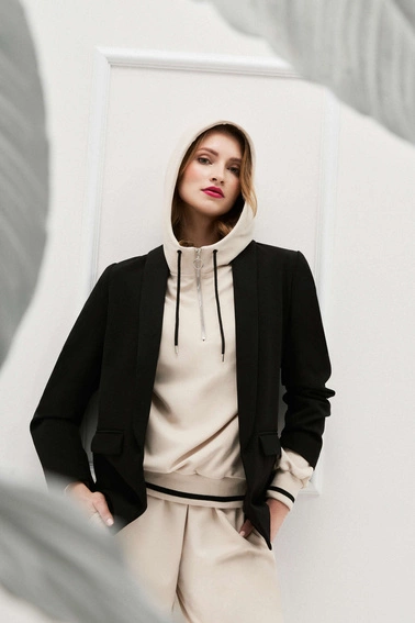 Gładka marynarka czarna