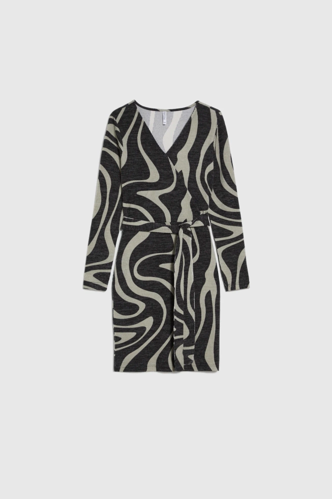 Dopasowana sukienka szara