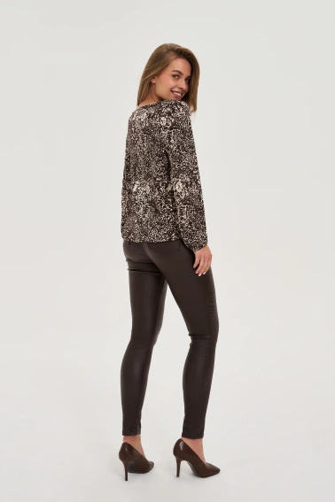 Woskowane spodnie brązowe