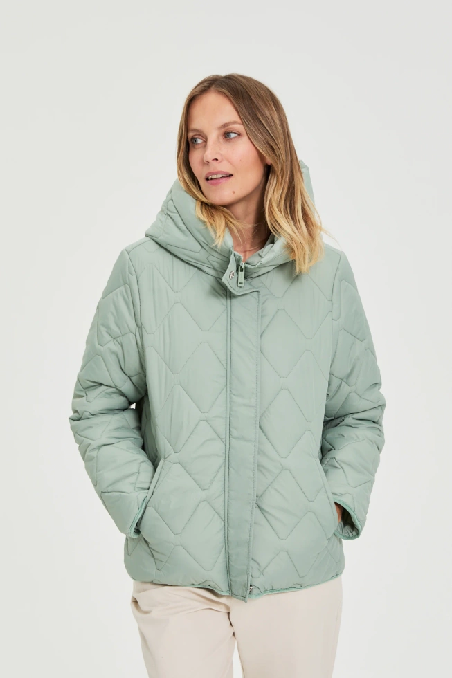 Pikowana kurtka z kapturem oliwkowa