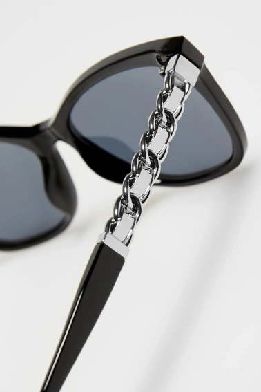 Okulary przeciwsłoneczne czarne