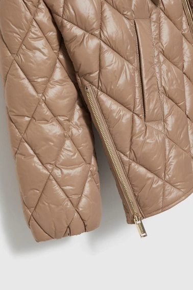 Pikowana kurtka beżowa
