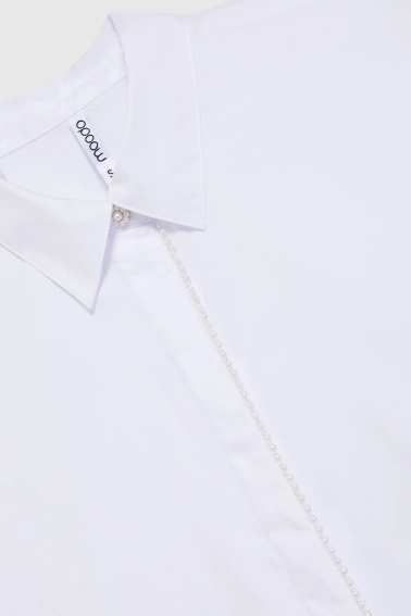 Koszula ozdobiona koralikami biała