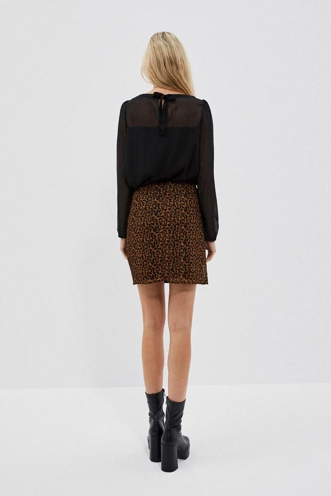 Spódnica z printem i metaliczną nitką